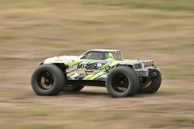 10スケール4WDオフロード電気RCトラック2.4Gブラシレス高速RTR # RH1072