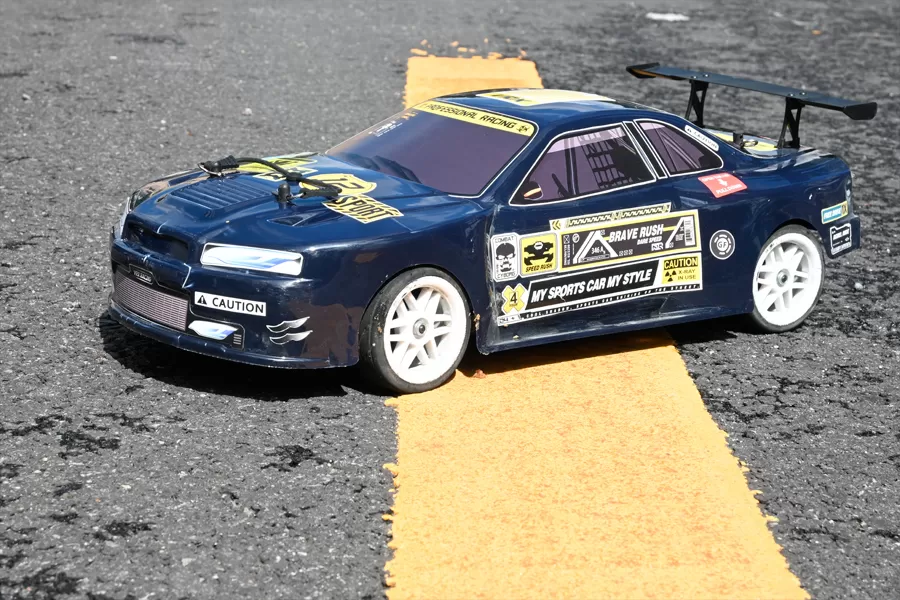 10スケール4WDオンロード電気RCツーリング2.4Gブラシレス高速RTR # RH1026