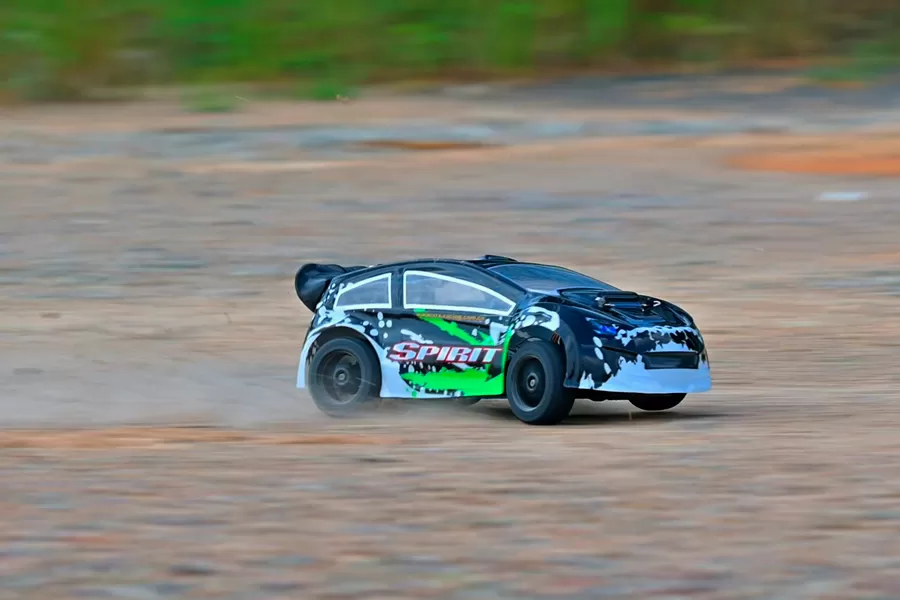 16スケール4WDオフロード電気RCラリー2.4Gブラシレス高速RTR # RH1612